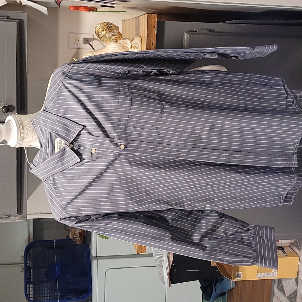 Size XL men's old navy dress shirt